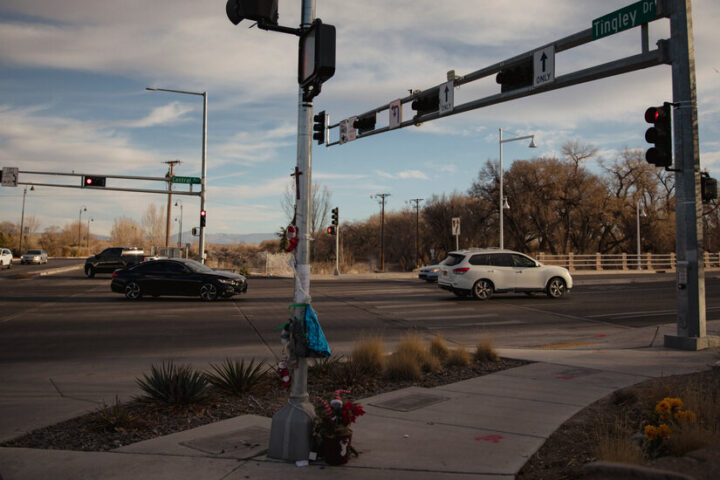 U.S. Proposes Requiring New Cars to Have Automatic Braking Systems